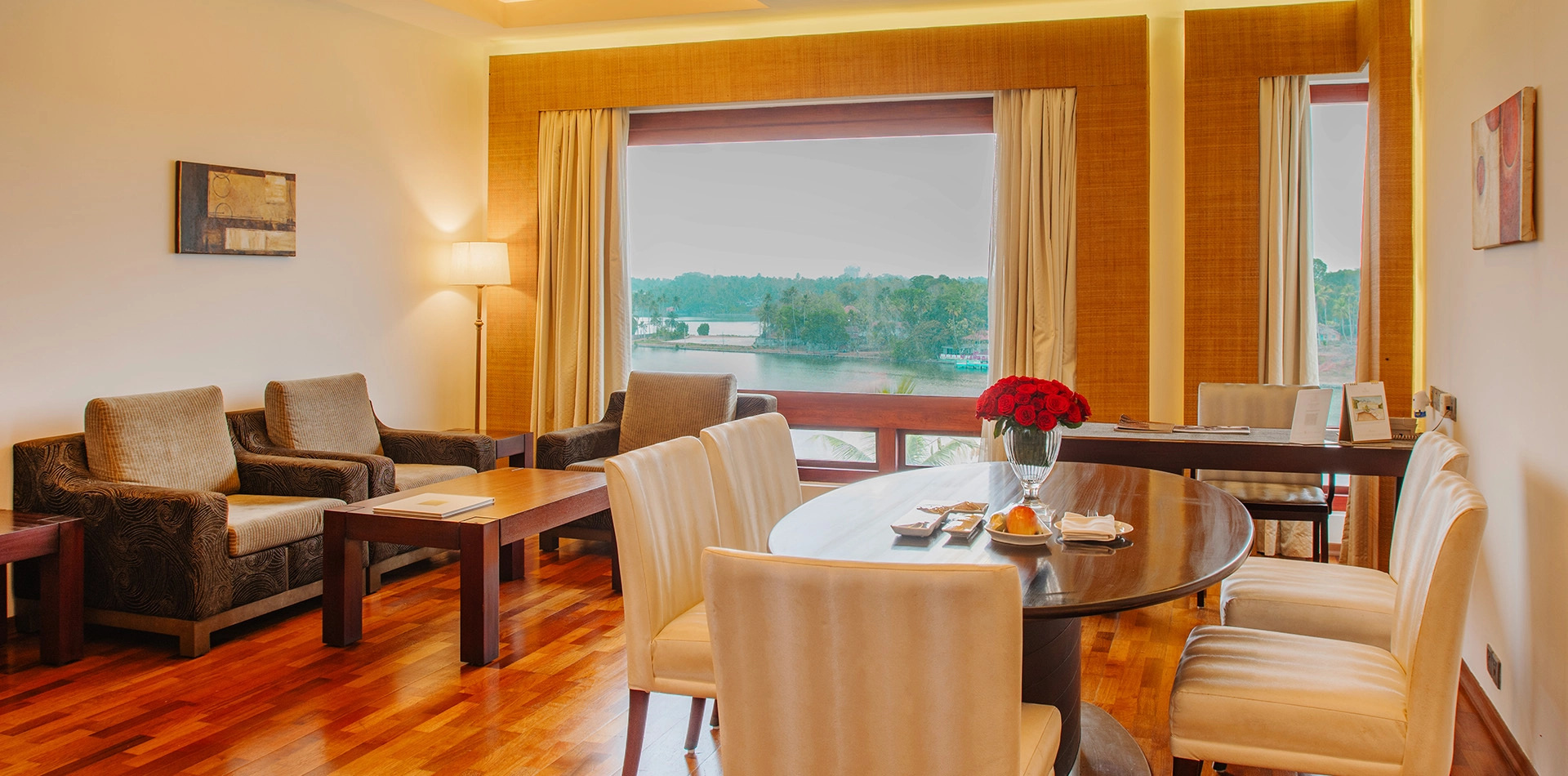 Royal Suite with Panoramic View